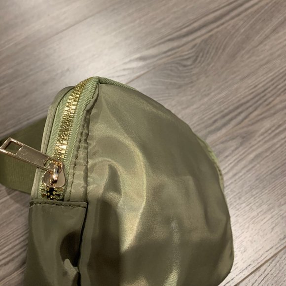 BELT BAG- OLIVE - Picture 3 of 4